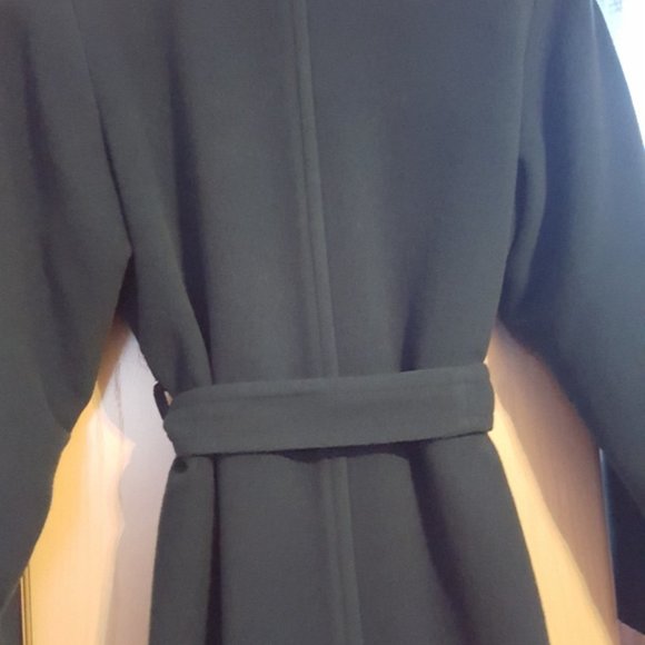 Woman's wool winter coat - Picture 4 of 6